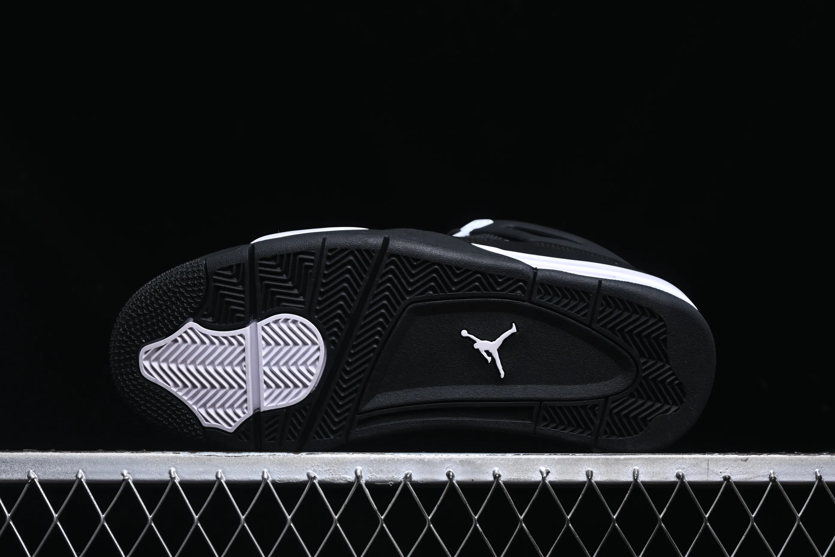 All categories Air Jordan Jordan series basketball shoes Air Jordan 4 Air Jordan 4 Retro "White Thunder" AJ4 Joe 4 White Thunder FQ8138-001